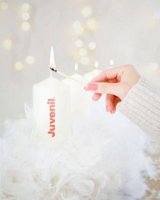 Adventní dárek od Juvenil je tu! 🎁 Dnes k nákupu produktů Juvenil nad 1 200 Kč získáte Juvenil Kapky nebo Tobolky jako...